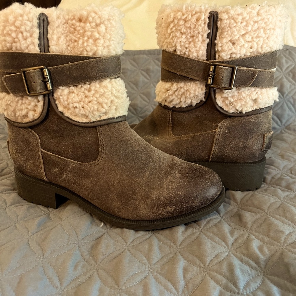 Ugg Sheepskin boots size 7